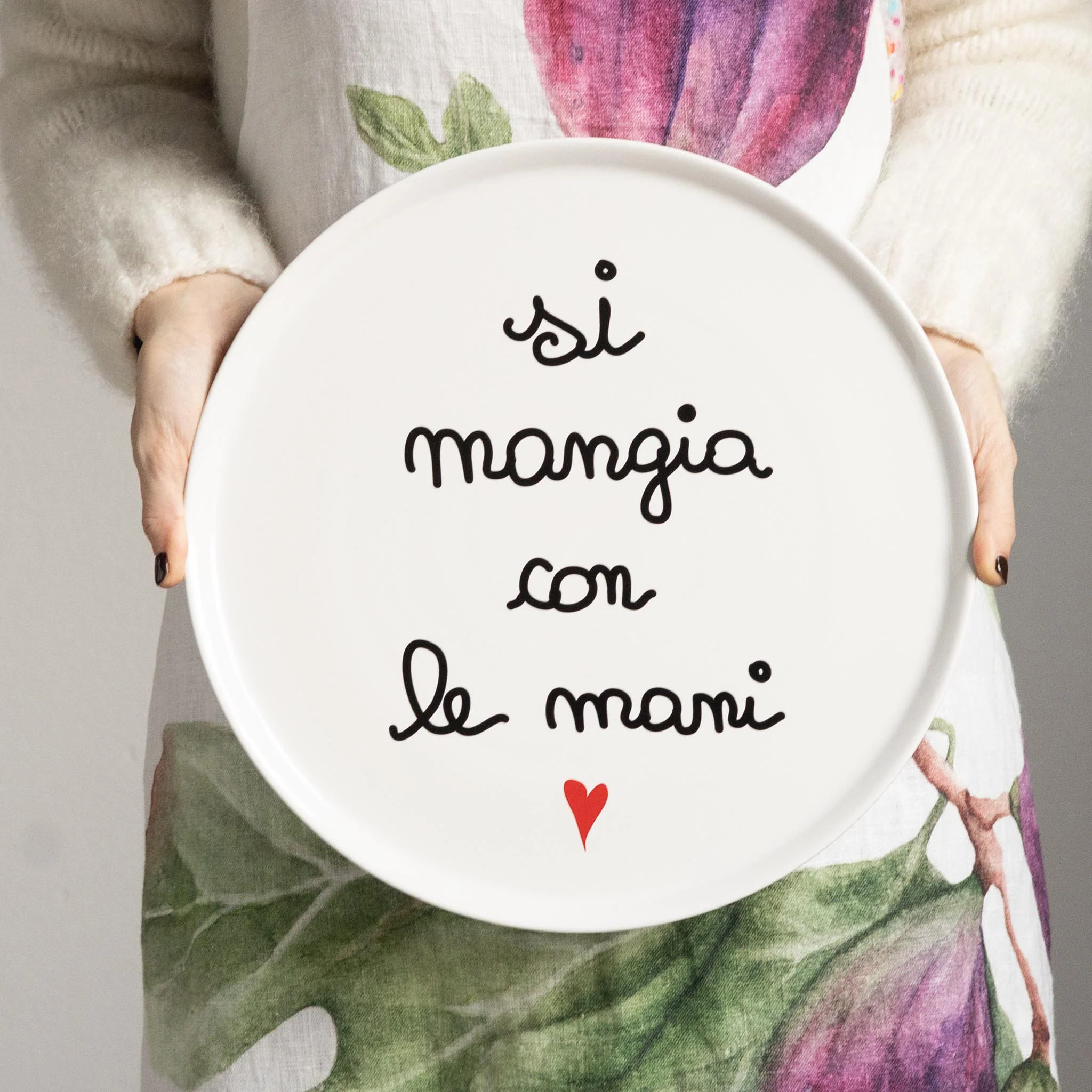10011109_piatto_pizza_si_mangia_con_le_mani_AM_9cb3b3b6-b375-4238-81da-e4476550a3fa_2048x2048