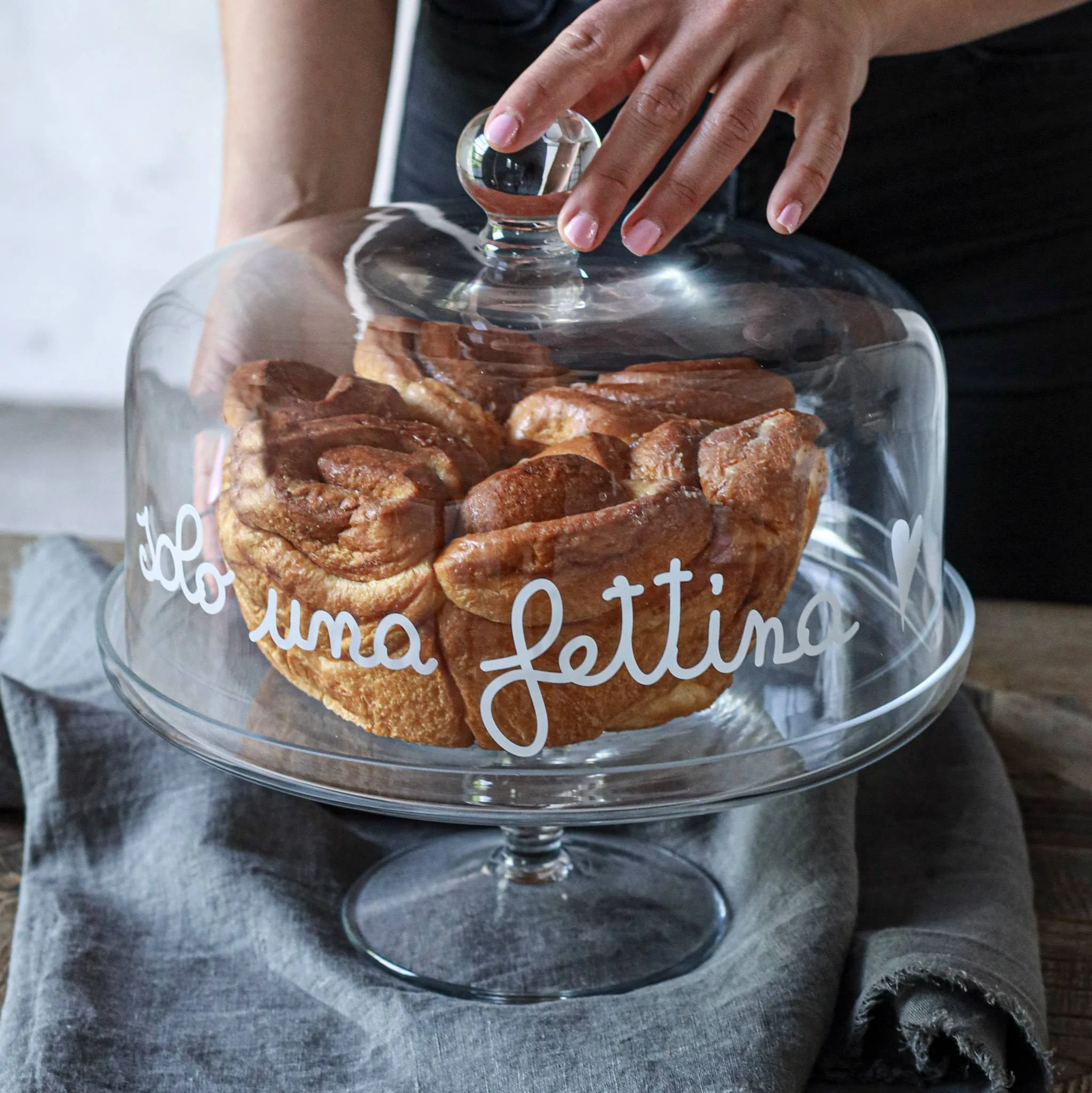 campana_torta_vetro_decoro_solo_una_fettina_AM2_10012086_2048x2049